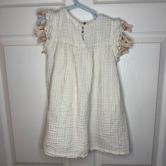 Poppet & Fox Cream 100% Cotton Dress with Fringe Sleeves Girls Size 5 GUC - Picture 3 of 6